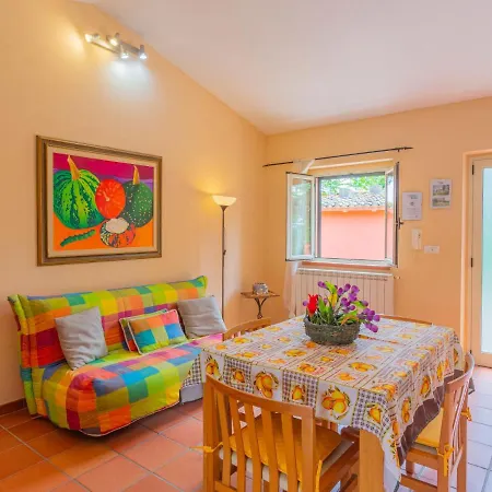 Holiday home Apartment Contrada Brecciano-2 By Interhome